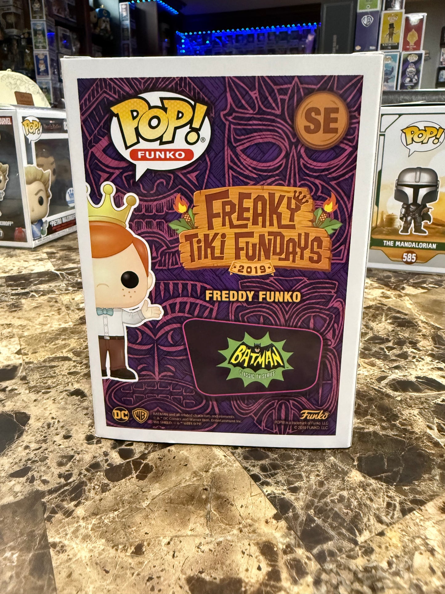 Freddy Funko Surf’s Up! Batman Funko Pop #SE