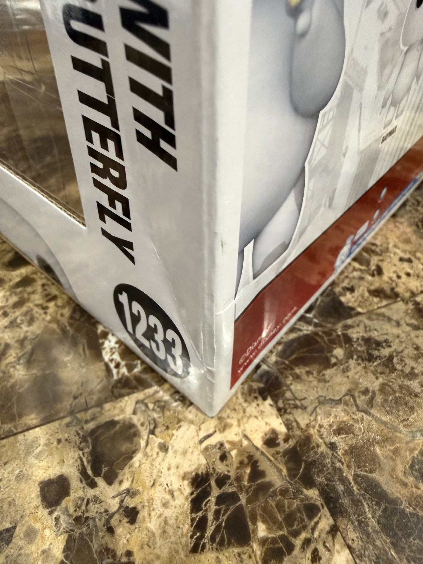 Baymax with Butterfly CHASE Funko Pop #1233