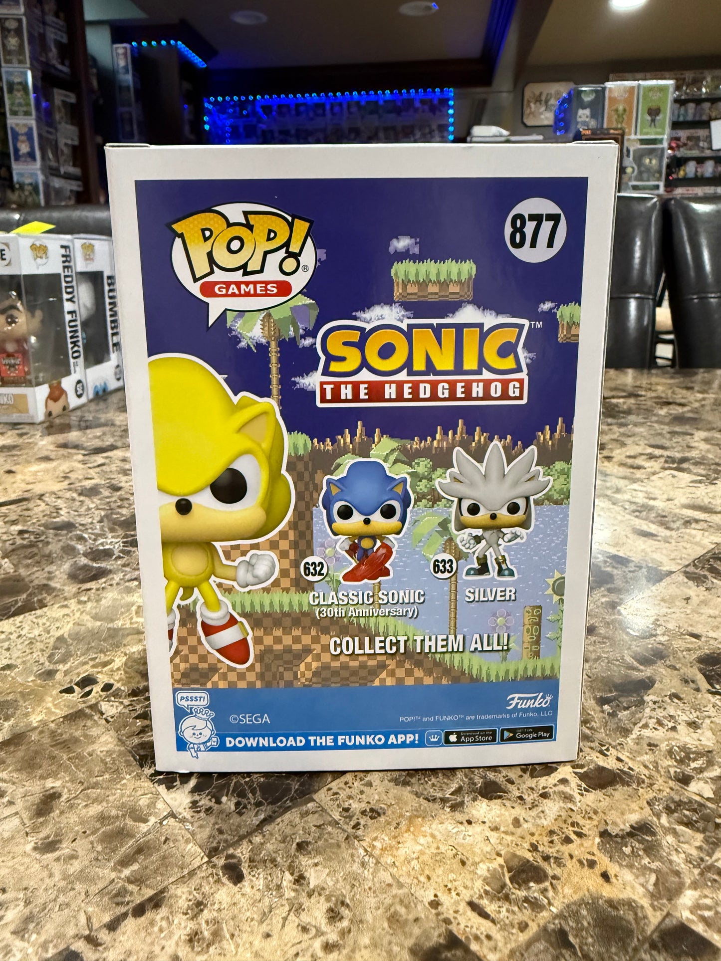 Super Sonic Funko Pop #877 (GITD, 2022 Summer Convention Limited Edition)
